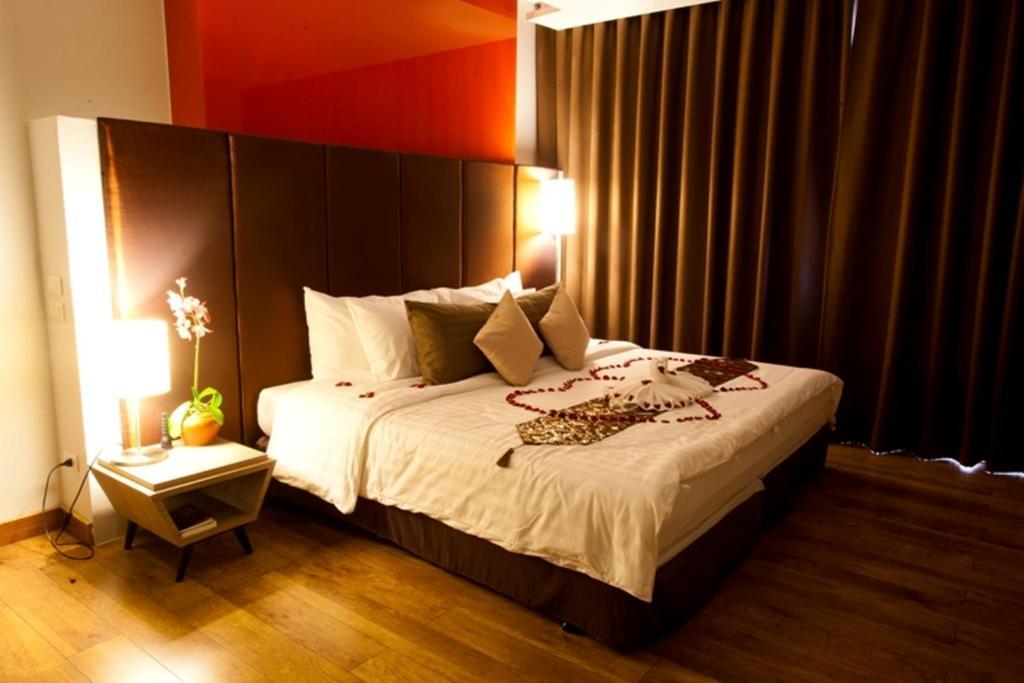 Prajaktra Design Hotel Udon Thani Quarto foto